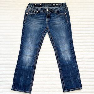 MISS ME Mid Rise Easy Crop Jeans Medium to Dark Wash Size 31